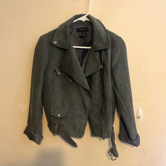 Forever 21 Jackets & Blazers - Forever 21 forest green moto jacket